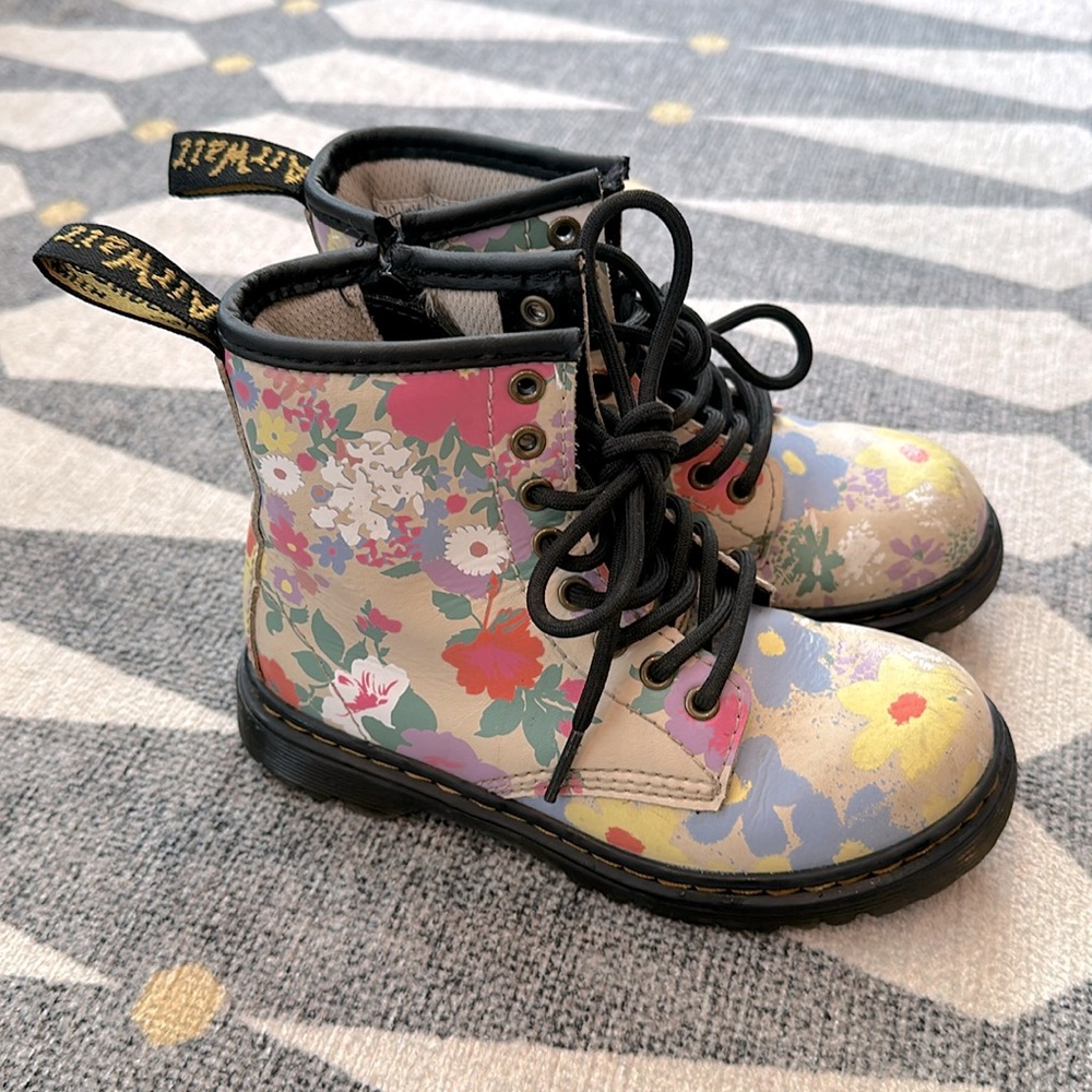 Little Kids Dr.Martens Flower Power Boots